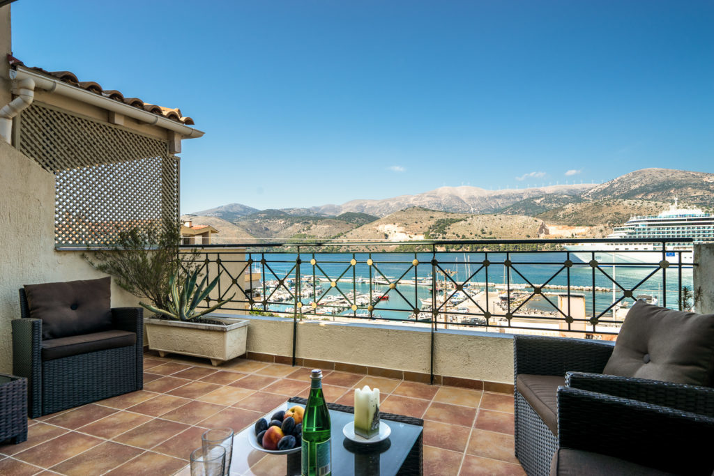 Anatoli Apartment - Upstairs Balcony