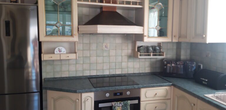 Full Oven and Hob