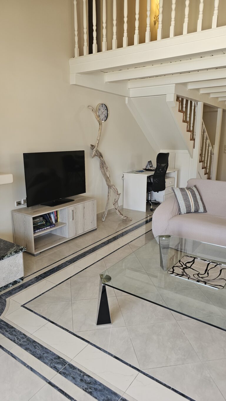 Lounge Area